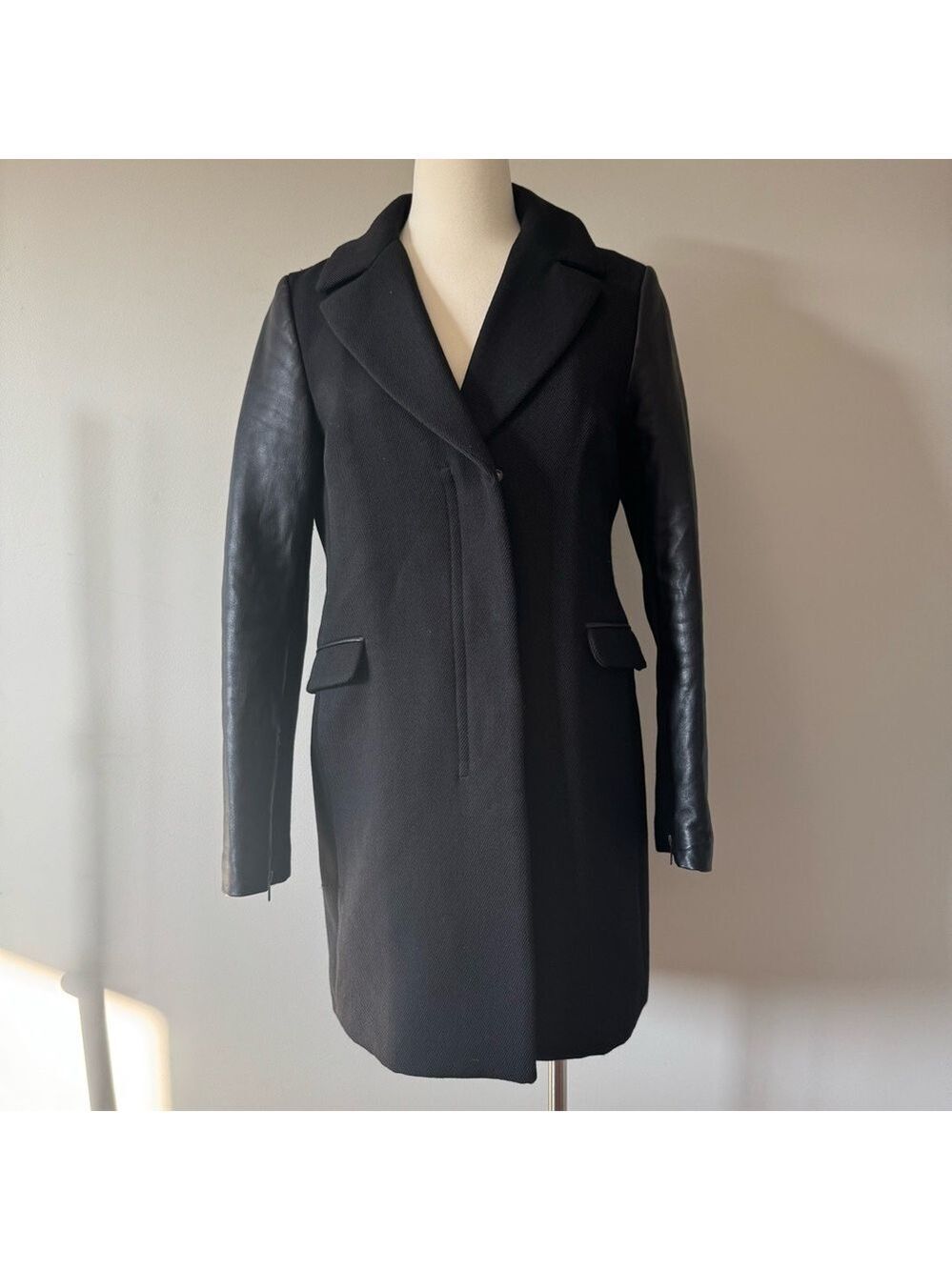 Mackage Elegant Black Trench Coat with Leather Accents with wool and leather M